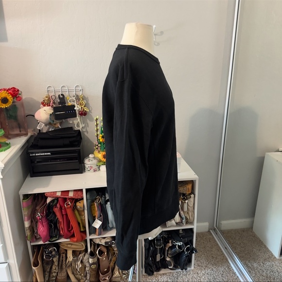 Burberry Crewneck - Picture 2 of 11